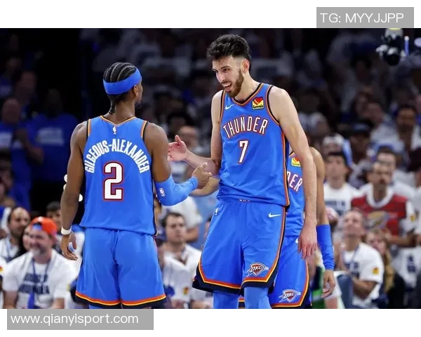 布克末节神勇三分狂飙34分5板10助却难阻球队失利 布克末节神勇三分狂飙34分5板10助却难阻球队失利