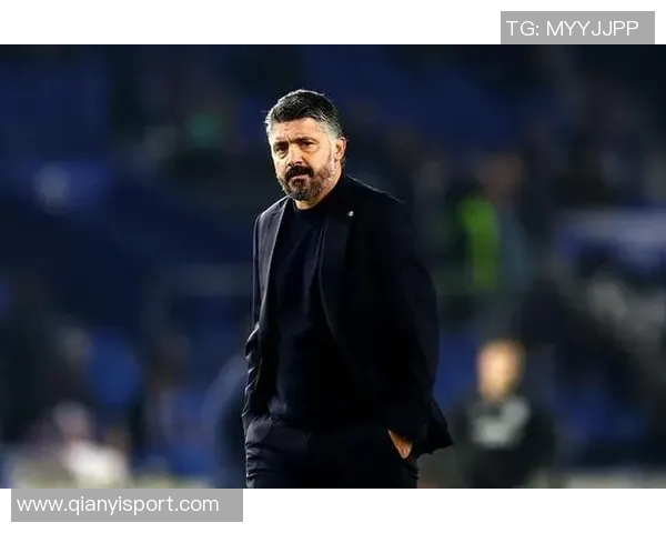 意大利主帅加图索亲临帕尔马训练中心开启意甲俱乐部巡访第十三站 意大利主帅加图索亲临帕尔马训练中心开启意甲俱乐部巡访第十三站