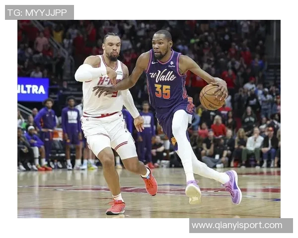 布克赞狄龙勇敢表达韧劲全队心态一致却各有不同声音