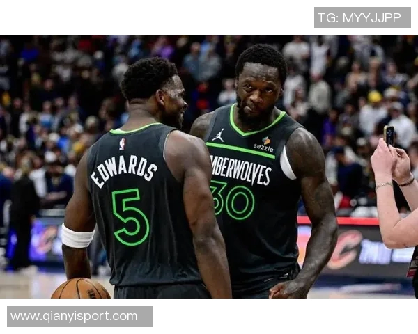 兰德尔全场表现平平下半场仅得9分贡献24分7板3助2断