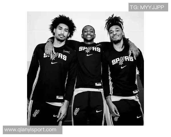 哈珀谈与福克斯卡斯尔的默契配合与团队精神展现