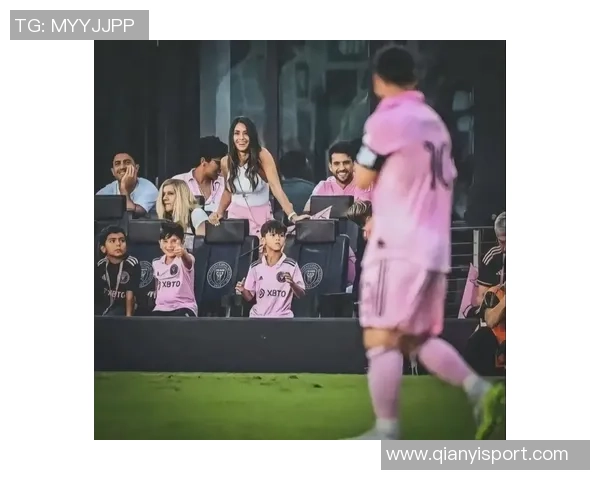 梅西坦言情感表达困难仍愿为安东内拉准备花朵重温初吻甜蜜回忆