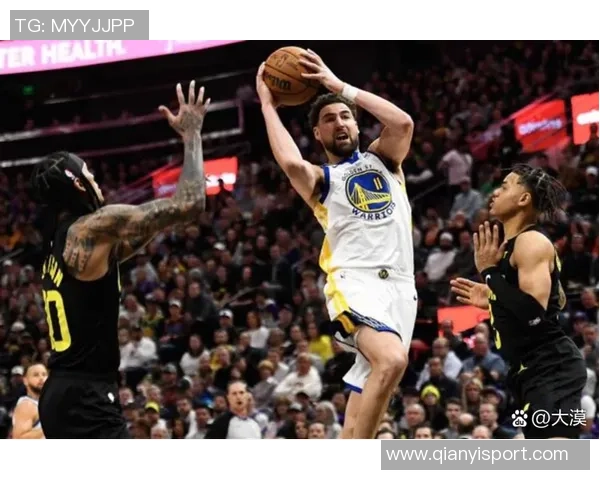 克莱三分火力全开全场9投6中贡献18分助力球队胜利