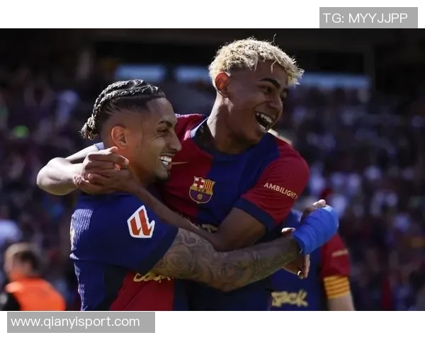 拉菲尼亚与佩德里今日参与部分合练以评估身体状态恢复情况 拉菲尼亚与佩德里今日参与部分合练以评估身体状态恢复情况